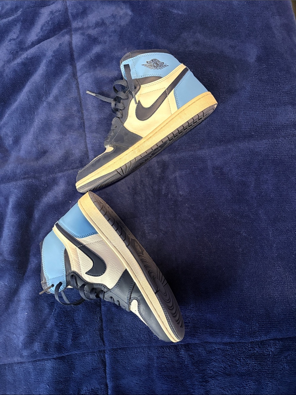 Nike Kids High-Top Sneakers in Navy and White with Light Blue Accent - Picture 3 of 5